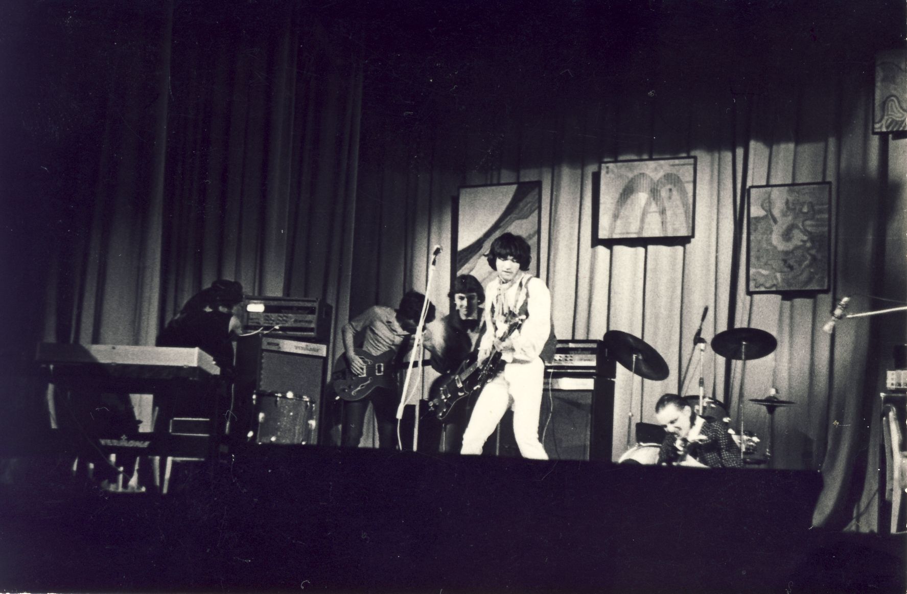 Первый электрический концерт